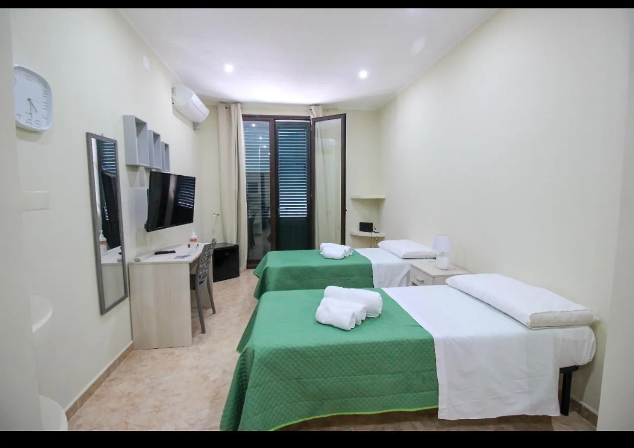 Anthony Apartments Central Station Palermo Italy