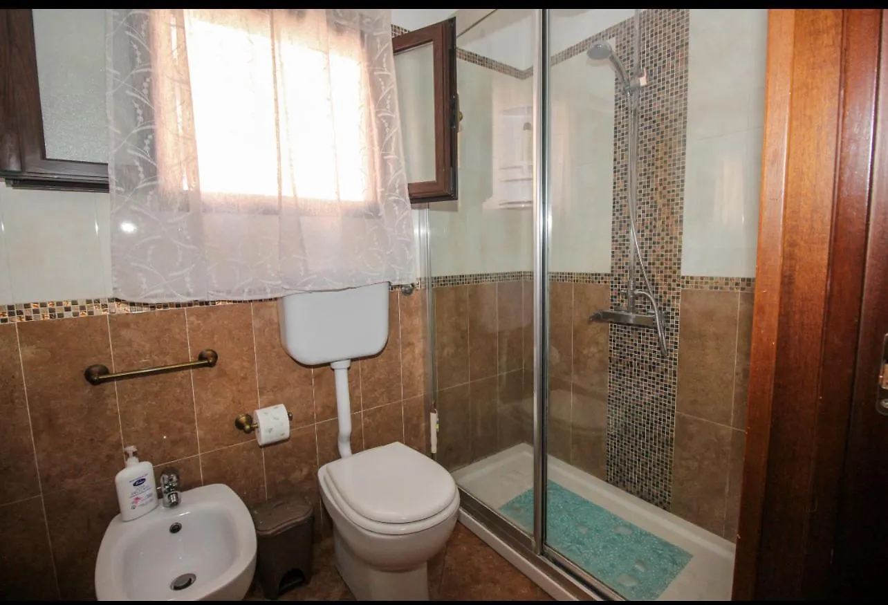 Anthony Apartments Central Station Palermo Italy