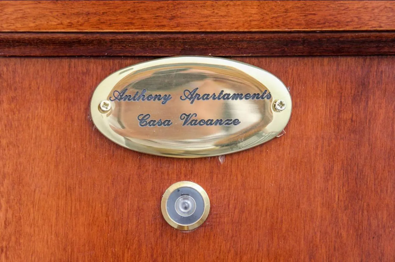 Guest house Anthony Apartments Central Station Palermo Italy